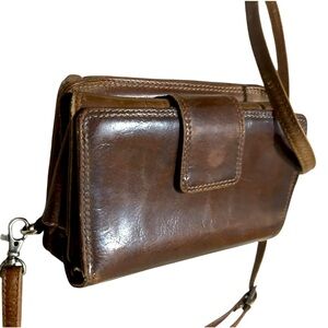 Adrian Klis crossbody wallet EUC Brown Leather Wallet with multiple billfolds